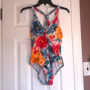 FLORAL SWIMSUIT size (SMALL)